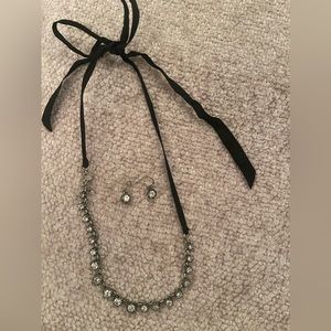 Stella and Dot Necklace and earrings